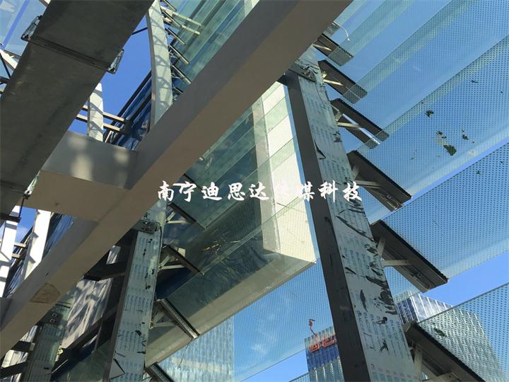 龙光国际裙楼外立面广告位灯箱制作及安装工程